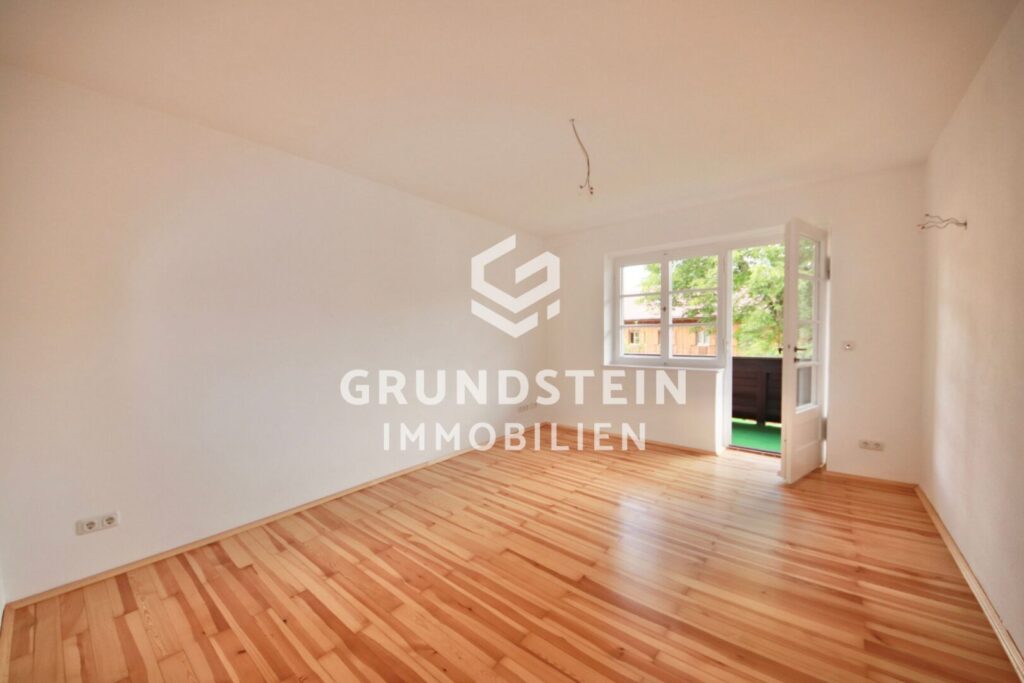 Helle Wohnung mit Balkon