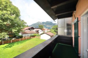Balkon mit Bergblick