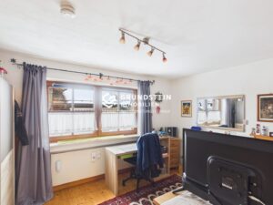 CAM03636G0-PR0052-STILL007