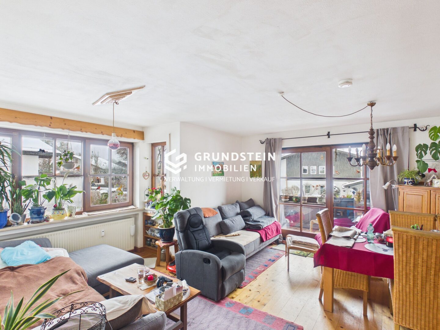 CAM03636G0-PR0052-STILL001