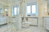 Farchant im Zugspitzland - Mehrparteienhaus mit sofort nutzbarer Eigentümerwohnung - Badezimmer
